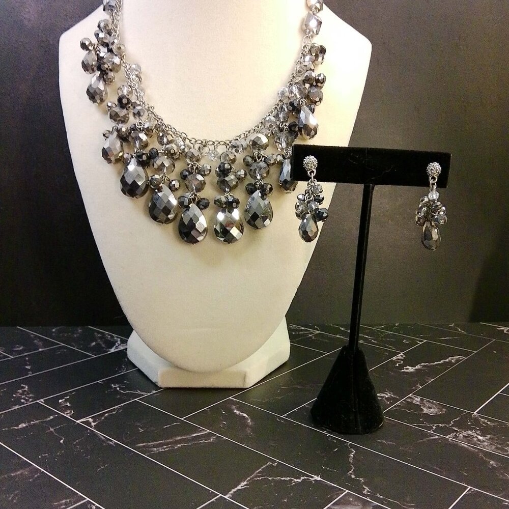 White House Black Market Retired Crystal Statement Necklace and Earrings